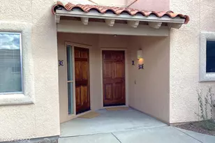 1742 W Camino Estelar, Green Valley, AZ 85614 - Photo 2