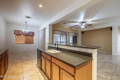 5860 S Painted Canyon Drive, Green Valley, AZ 85622 - Photo 12
