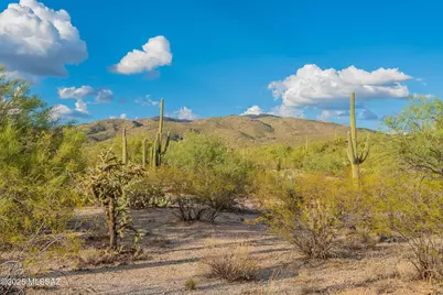 2641 Placita Alicantina, Tucson, AZ 85749 - Photo 2