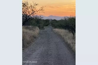 35705 Red Cloud Mine Road #1, Vail, AZ 85641 - Photo 2