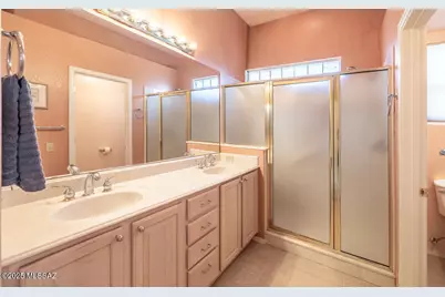 13712 N Holly Grape Drive, Marana, AZ 85658 - Photo 24