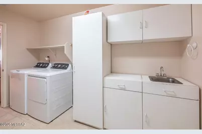 13712 N Holly Grape Drive, Marana, AZ 85658 - Photo 30