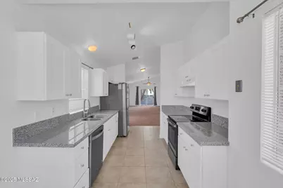 4313 W Hobby Horse Road, Tucson, AZ 85741 - Photo 8