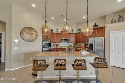 6265 S Eagles Roost Drive, Tucson, AZ 85757 - Photo 10