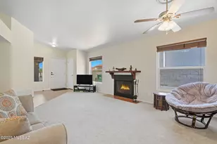 9506 N Albatross Dr, Tucson, AZ 85742 - Photo 10