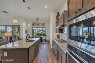 2605 E Josephine View Dr, Green Valley, AZ 85614 - Photo 10