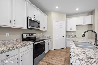 9847 N Fulbrook Way, Marana, AZ 85653 - Photo 12