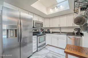 8271 N Oracle Rd, Tucson, AZ 85704 - Photo 6