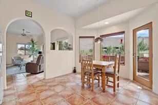 835 W Waterview Dr, Green Valley, AZ 85614 - Photo 8