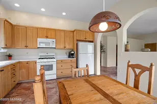 835 W Waterview Dr, Green Valley, AZ 85614 - Photo 12