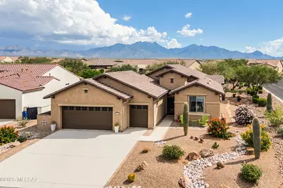 2428 E Canyon Crossing Drive, Green Valley, AZ 85614 - Photo 1