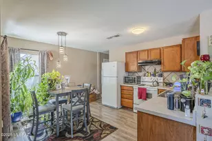 2599 E Windsor Castle Ln, Tucson, AZ 85706 - Photo 12