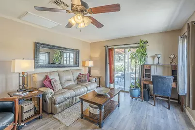 2599 E Windsor Castle Lane, Tucson, AZ 85706 - Photo 8