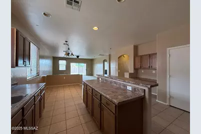 1569 W Cottonwood Bluffs Drive, Benson, AZ 85602 - Photo 4