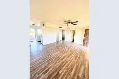 2528 Fontana N, Tucson, AZ 85705 - Photo 4
