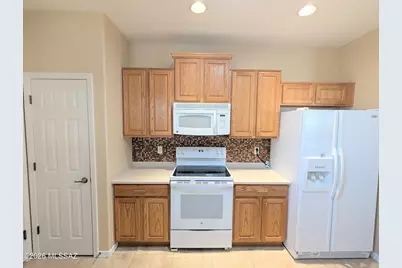 111 W Calle Moncayo, Sahuarita, AZ 85629 - Photo 8