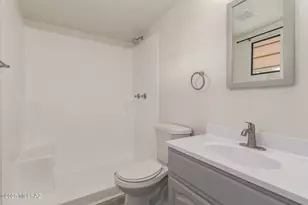 7241 E Pomegranate St, Tucson, AZ 85730 - Photo 16