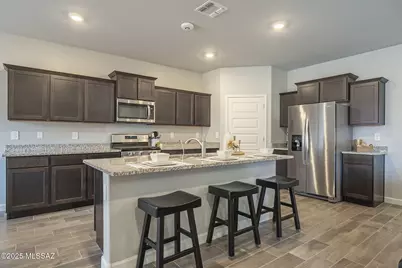 1117 W Valley Meadow Lane, Sahuarita, AZ 85629 - Photo 6