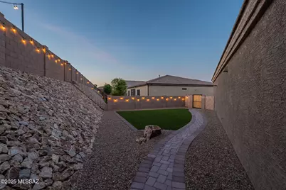 1117 W Valley Meadow Lane, Sahuarita, AZ 85629 - Photo 40