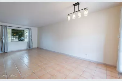 1002 S Lehigh Drive, Tucson, AZ 85710 - Photo 10