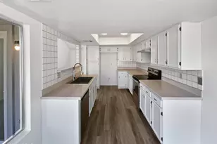 10071 E Nicaragua Ln, Tucson, AZ 85730 - Photo 6