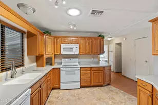 15301 N Oracle Rd, Tucson, AZ 85739 - Photo 10