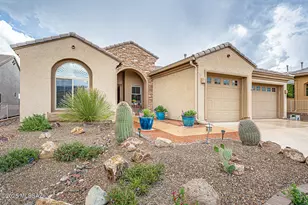 2007 W Cactus Run Dr, Green Valley, AZ 85622 - Photo 2