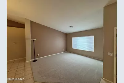 8611 E Louhelen Way, Tucson, AZ 85747 - Photo 18
