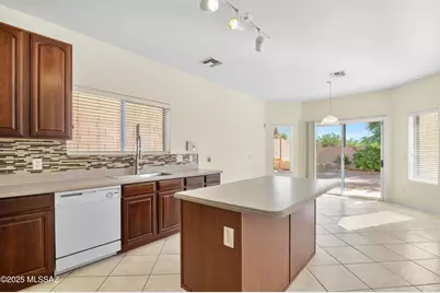 9446 N Sammy Avenue, Tucson, AZ 85742 - Photo 10