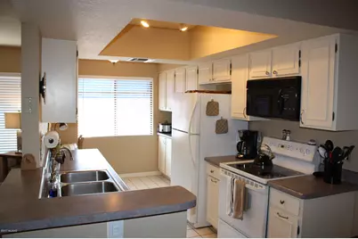 7952 E Colette Circle #164, Tucson, AZ 85710 - Photo 6