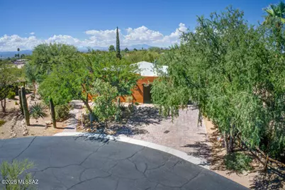 2360 S Lazy A Place, Tucson, AZ 85713 - Photo 6