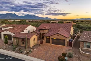 2304 E Madera Plateau Dr, Green Valley, AZ 85614 - Photo 2