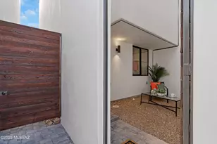 48 W 18th St, Tucson, AZ 85701 - Photo 2