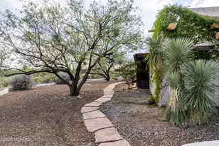 1680 S Camino Del Sol, Green Valley, AZ 85622 - Photo 6