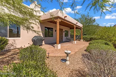 5661 W Triangle X Place, Tucson, AZ 85713 - Photo 8