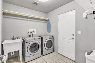 5661 W Triangle X Pl, Tucson, AZ 85713 - Photo 40