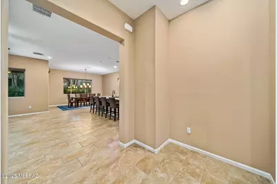 13265 N Chiracahua Peak Drive, Oro Valley, AZ 85755 - Photo 6