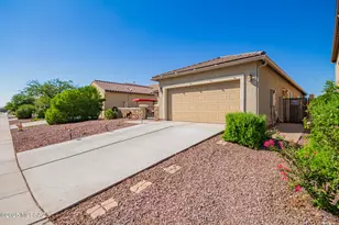 21458 E Patriot Ln, Red Rock, AZ 85145 - Photo 2
