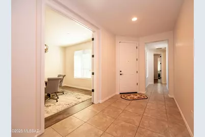 5758 S Clonmellon Avenue, Tucson, AZ 85747 - Photo 18