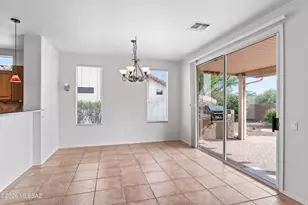 9518 N Twinkling Shadows Way, Tucson, AZ 85743 - Photo 20