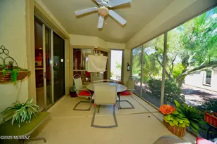733 W Shadow Wood St, Green Valley, AZ 85614 - Photo 4