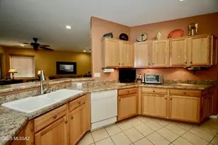 733 W Shadow Wood St, Green Valley, AZ 85614 - Photo 22