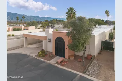 3266 N Little Creek Place, Tucson, AZ 85712 - Photo 2