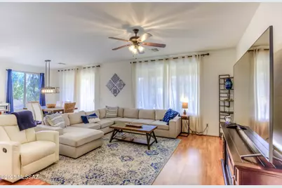 2210 E Eager Drive, Green Valley, AZ 85614 - Photo 8