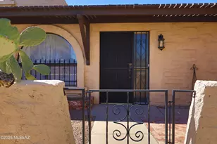 5213 N Tigua Dr, Tucson, AZ 85704 - Photo 2