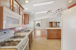 5000 E Grant Rd, Tucson, AZ 85712 - Photo 18