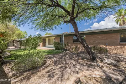 6802 E Rosewood Circle, Tucson, AZ 85710 - Photo 40