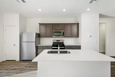 7678 S Wild Prairie Drive, Tucson, AZ 85757 - Photo 4