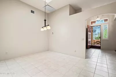 12746 N Walking Deer Place, Oro Valley, AZ 85755 - Photo 14