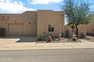 3717 S Camino del Cefiro, Green Valley, AZ 85614 - Photo 2